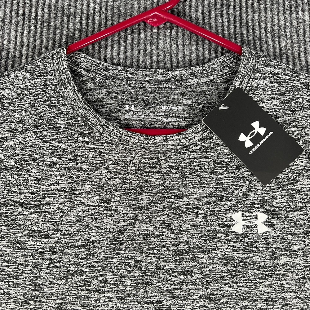 Under Armour Shirt Womens Medium Gray Short Sleeve Loose Fit Heat‎ Gear New